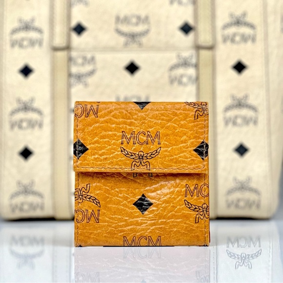 MCM Coin Wallet - Picture 1 of 9